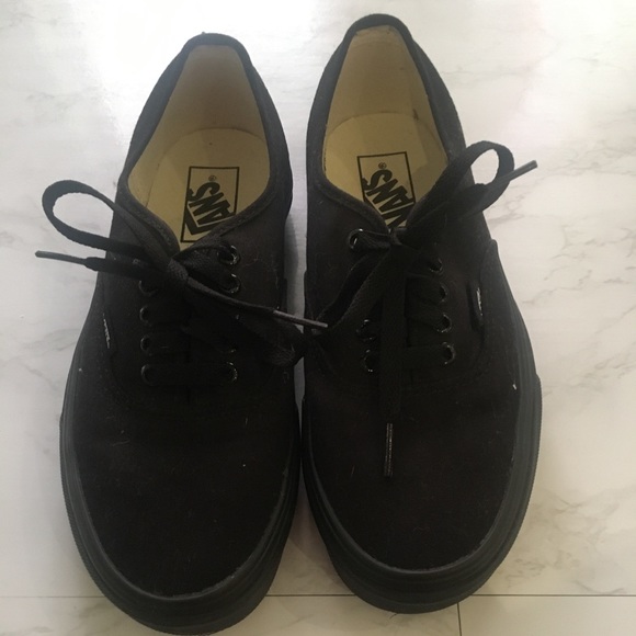 Black vans NEVER WORN - Picture 1 of 3